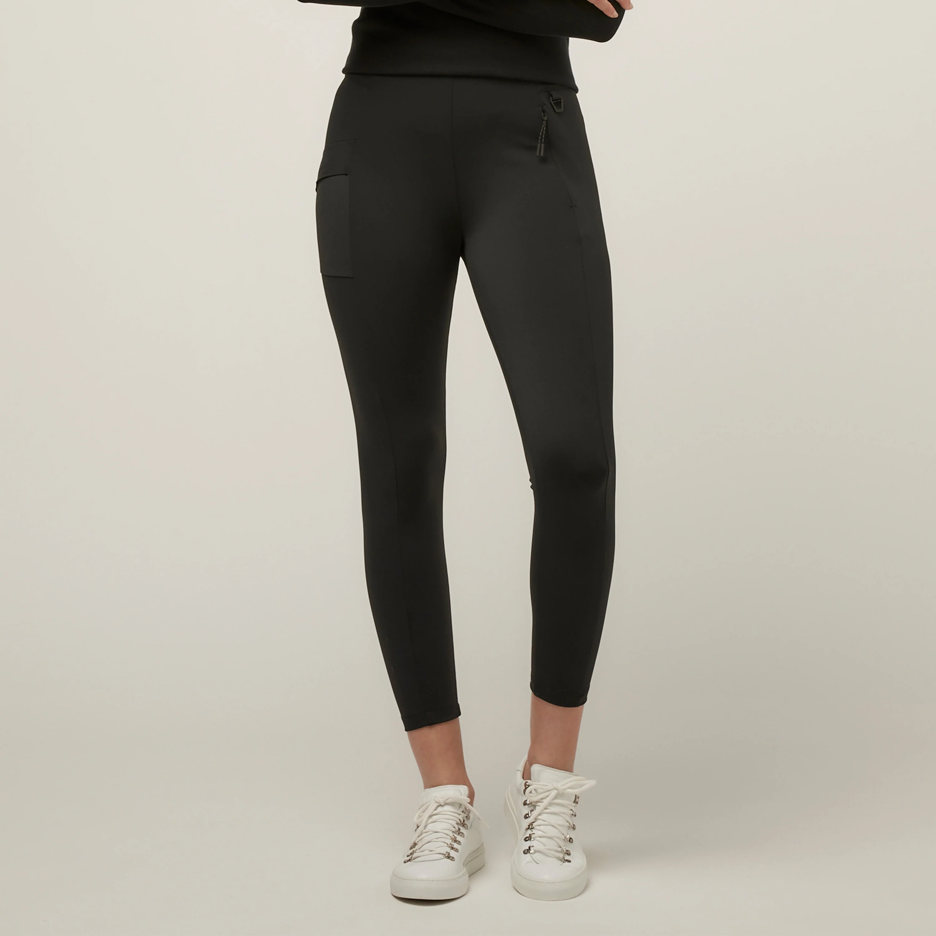 Compact Capri Legging - Image 8