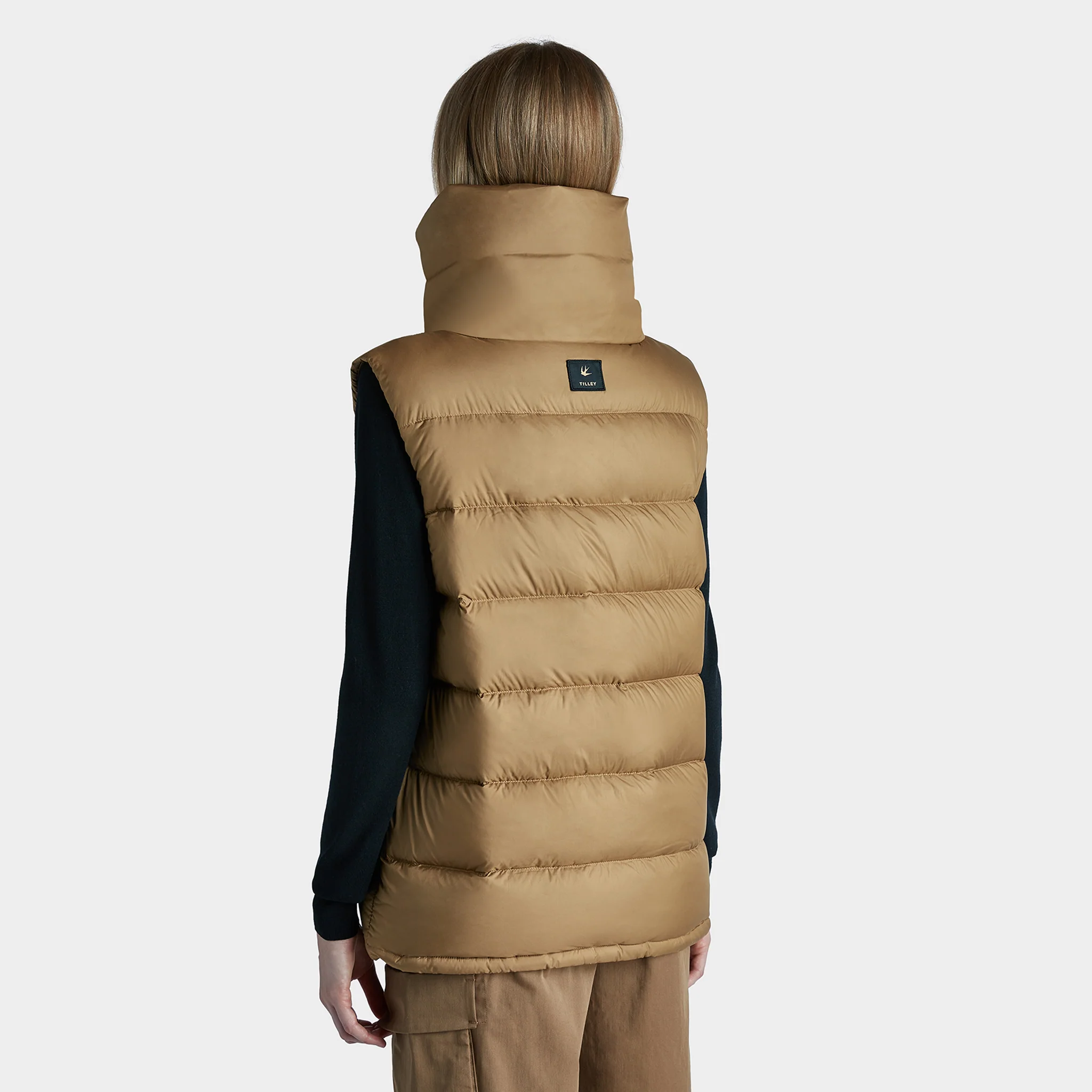 Expedition Down Vest - Image 18