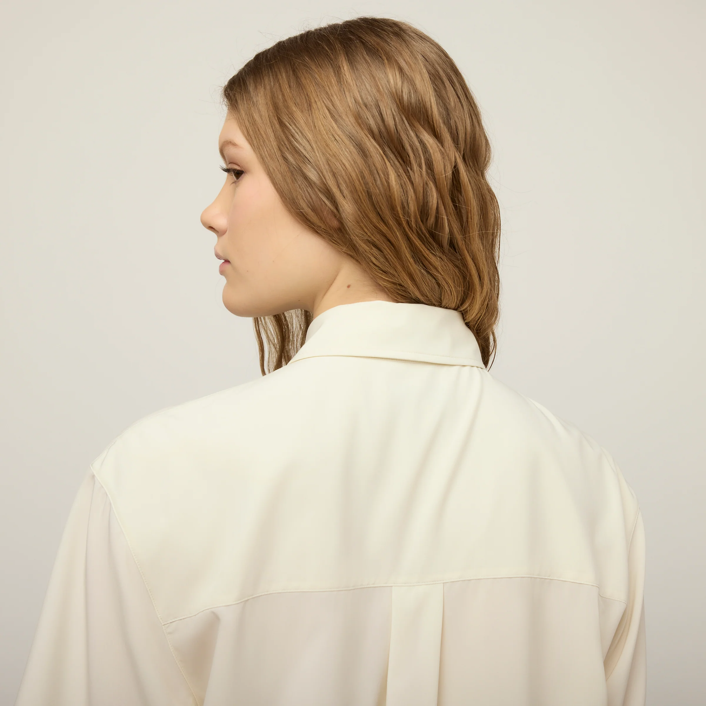 Tech Slk Oversized Short Sleeve Shirt - Image 4
