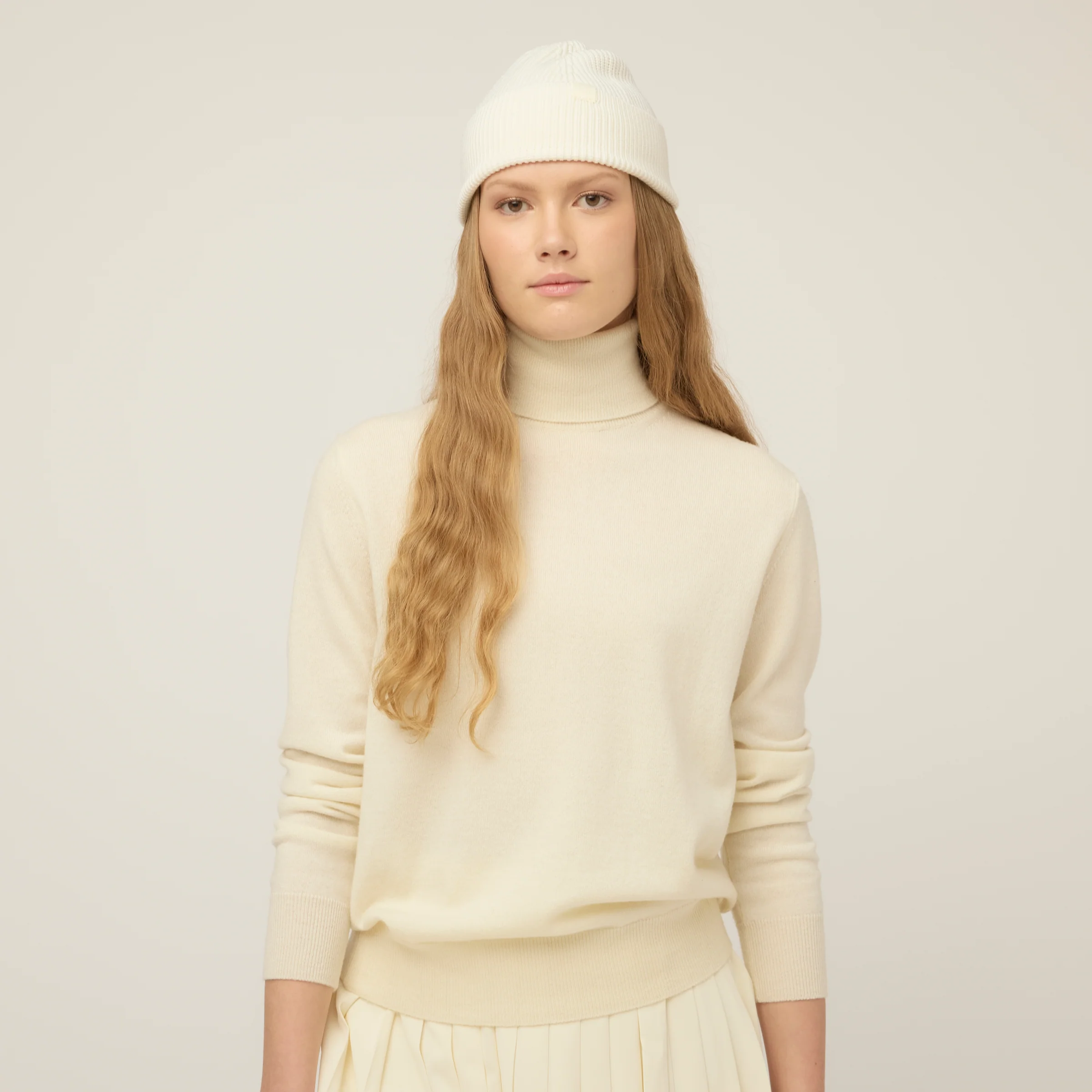 Italian Cashmere Turtleneck - Image 16