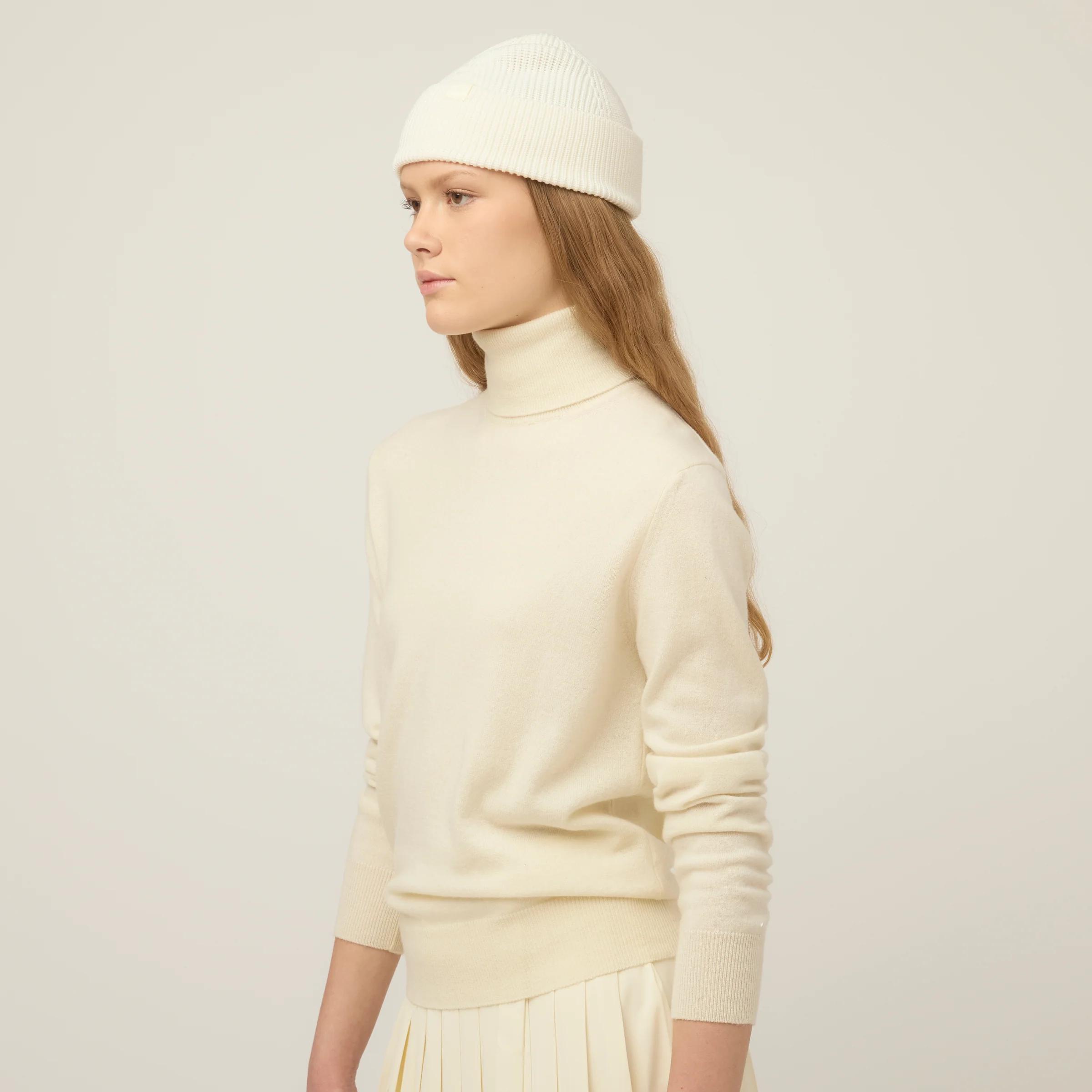 Italian Cashmere Turtleneck - Image 17