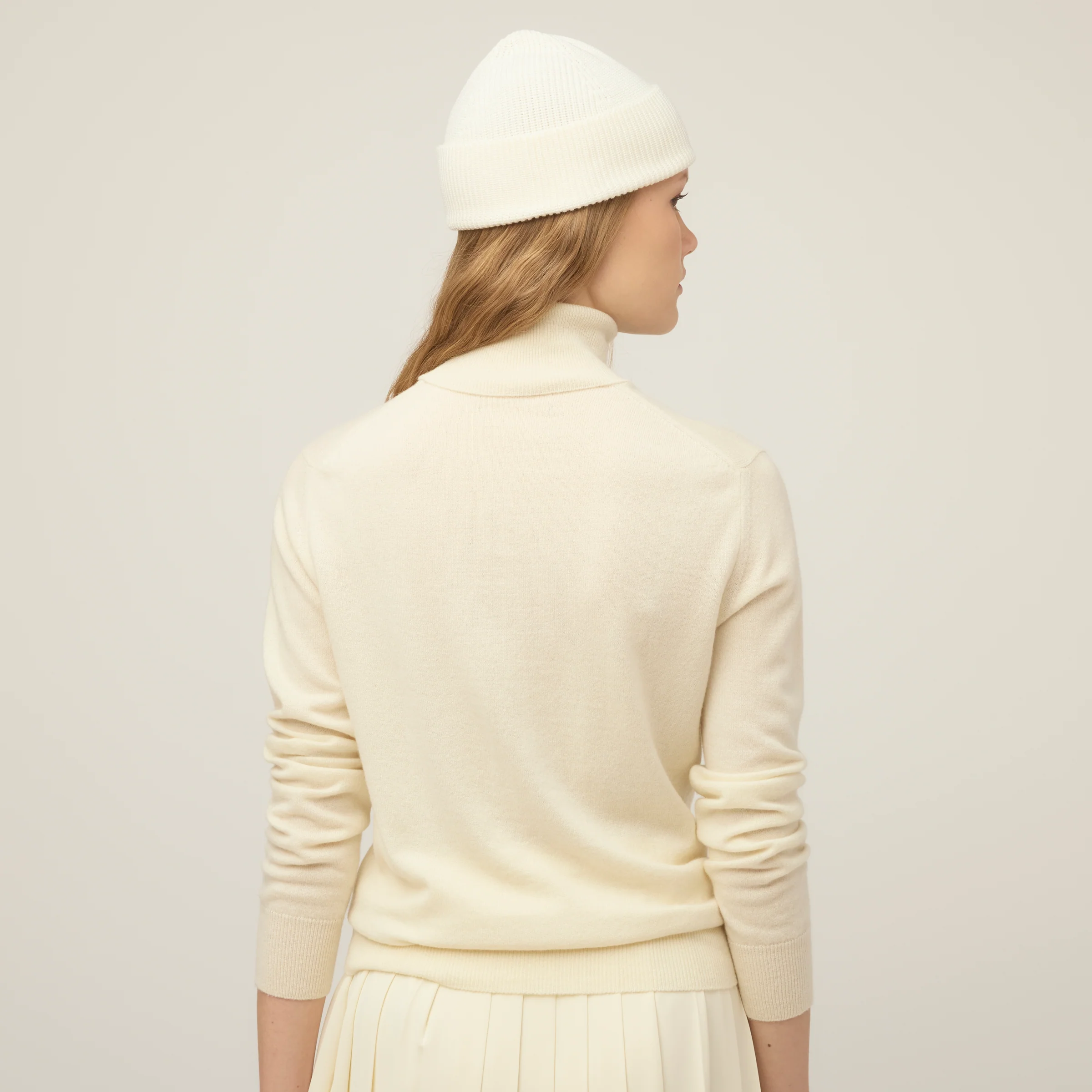 Italian Cashmere Turtleneck - Image 18