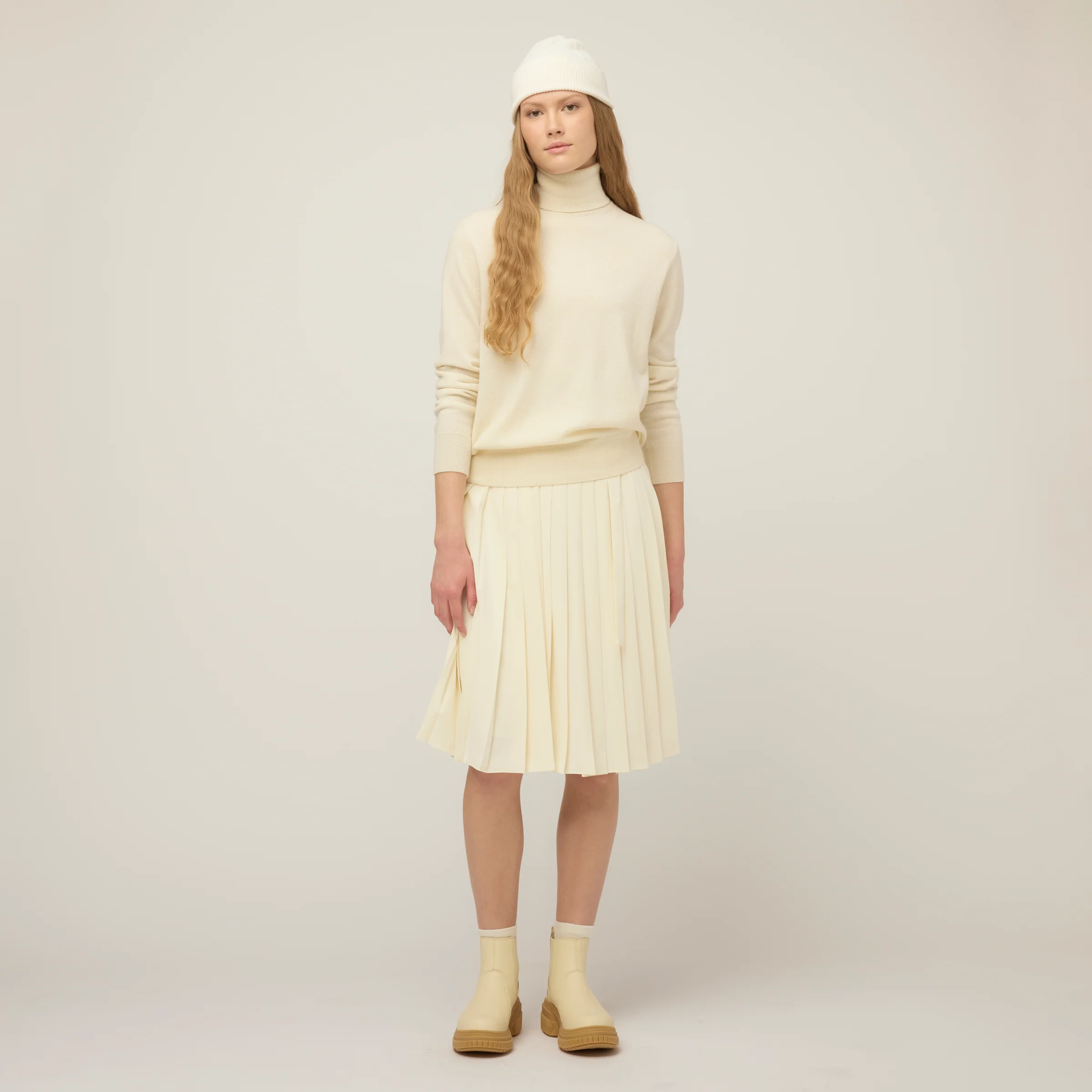 Italian Cashmere Turtleneck - Image 20